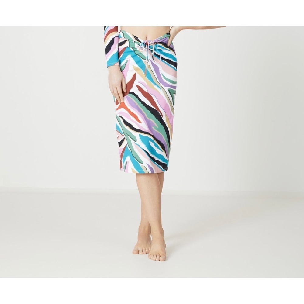 NEW BCBGMaxAzria Coverup Zoey Pull-On Skirt Size Medium (M)